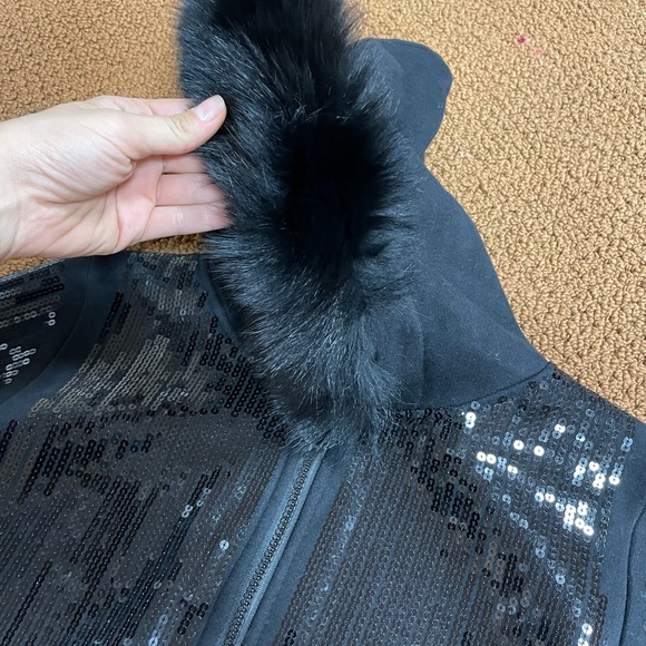 Jacket - Picture 6 of 8